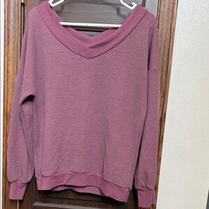 Women's V-Neck Sweater - Mauve